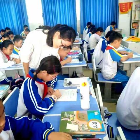 闫世奥老师代表澜江学校参加临高县小学数学课堂教学评比活动