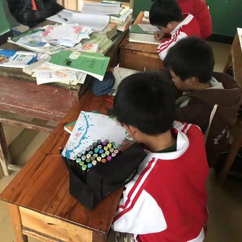 传承红色基因，手绘红色文化——【众埠镇石坪小学】开展“红色文化手抄报”活动