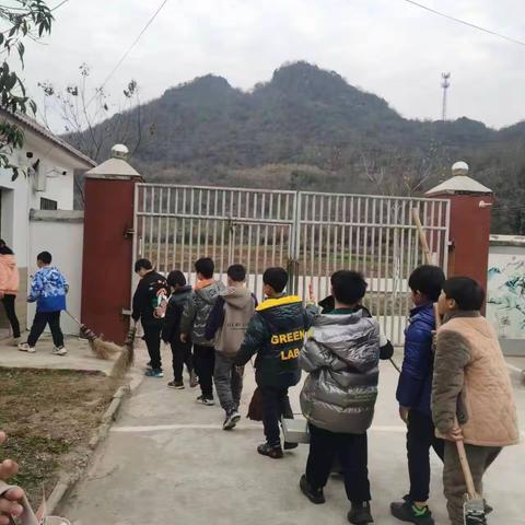 学习雷锋精神，践行志愿活动———【众埠镇石坪小学】