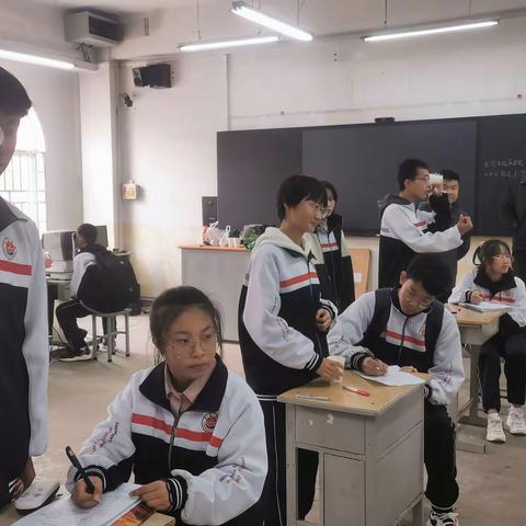 友兰中学2021级每日简报（11月5日）