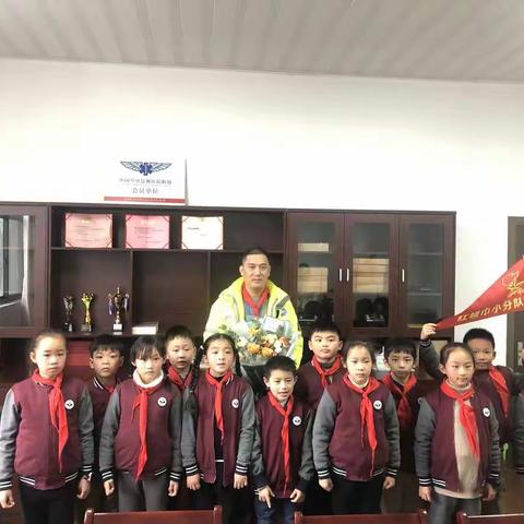 红领巾学先锋、先锋精神记心中——记学府二（1）中队红领巾小分队赴120急救中心成功开展主题活动