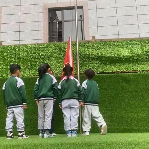 镇雄县北京大风车幼儿园金龟子二班10月份