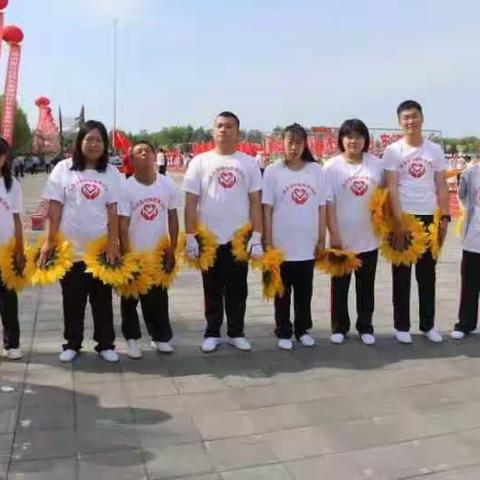 2023年6月19日上午一行人到我校检查指导工作。在校长王明仁及学@校领导