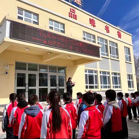 《铸牢中华民族共同体意识》———春光不负少年志，活力飞扬白杨人！