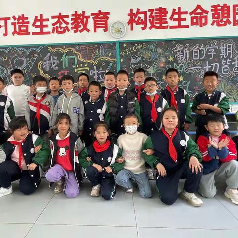 在成长的路上——银香云帆小学二年级一班学生成长纪实