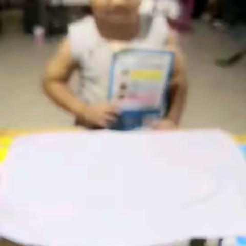 大力士—纸      新狮街道中心幼儿园小小一班 王科程