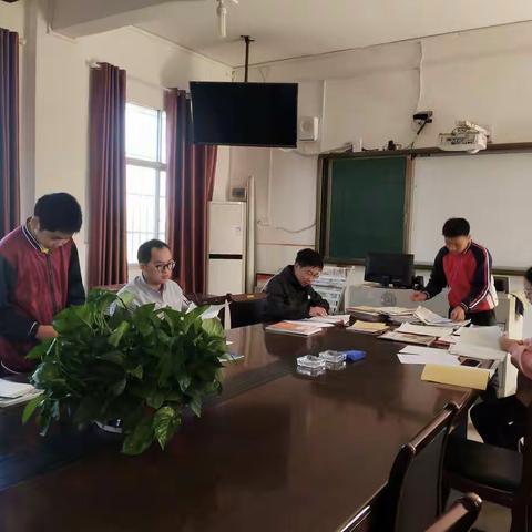 以检促学，以查促教——范镇中学教务处开展教学常规检查工作
