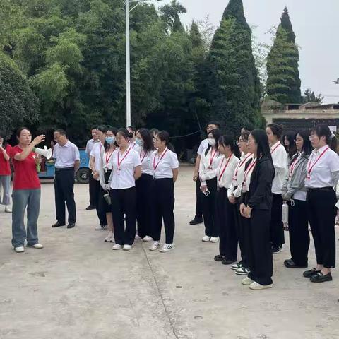 参观学习拓思维——记禹州市选调生第三期培训班调研课程