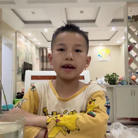 科学小实验《悬浮的硬币》