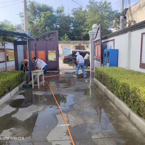 开学大扫除，“净”入新学期——鲁山县张良中心校动员各中、小学进行卫生大扫除