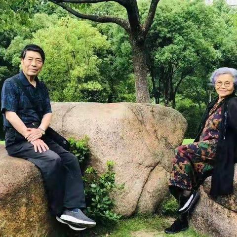 别让年老打败生活，时光不负音乐梦