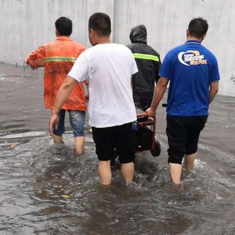 雨后又见“风景线”