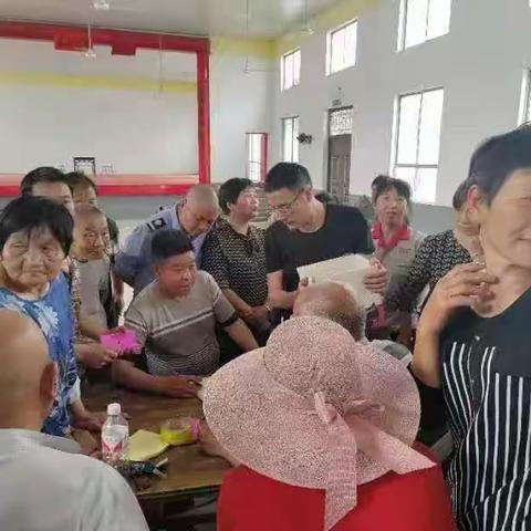 抓阄分自留地