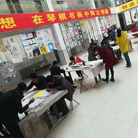 康川学校艺术周师生书画展现场展示