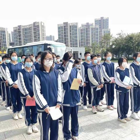 斗门镇初级中学组织参加斗门区法庭普法讲座和旁听庭审活动