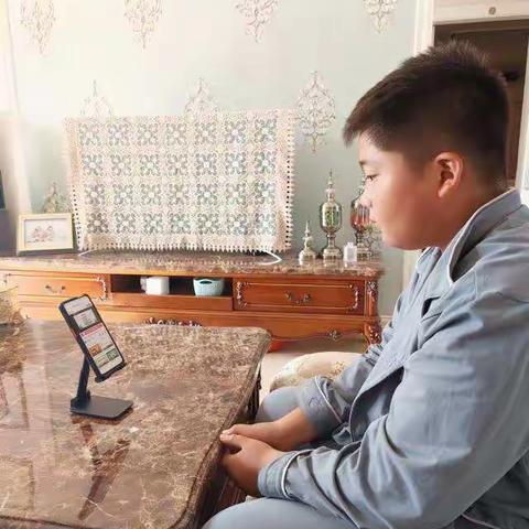 疫情期间的学习生活