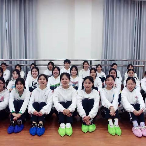 西安市阎良区职中合唱团
