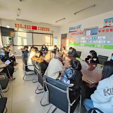 强化疫情管理                    ——高力板小学师生日常