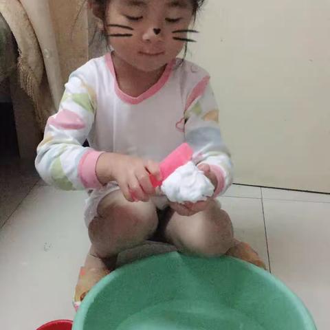 中六班轻松快乐学礼仪——《清洁》