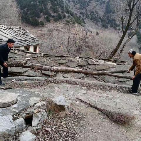 治理“六乱”开展“六清”工作日动态12.5