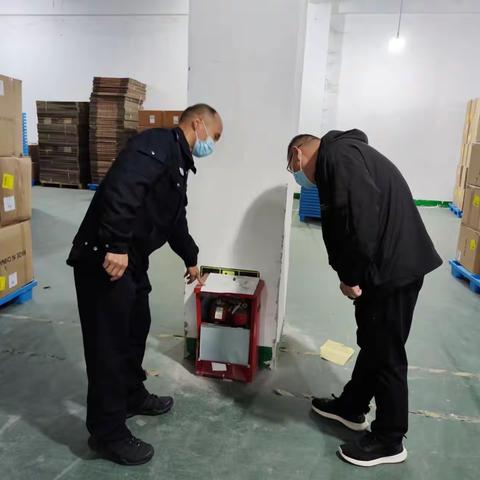 【幸福社区】开展安全生产夜查工作