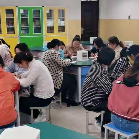 唱响英语旋律，打造趣味课堂——“后疫情时代农村小学混合式教学研究”之英语中心教研组专题研讨活动