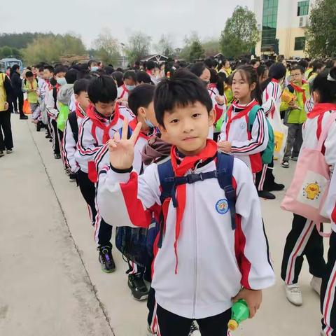 铜仁市2022年11月24第十二小学五（3）班牛王城劳动教育研学旅行