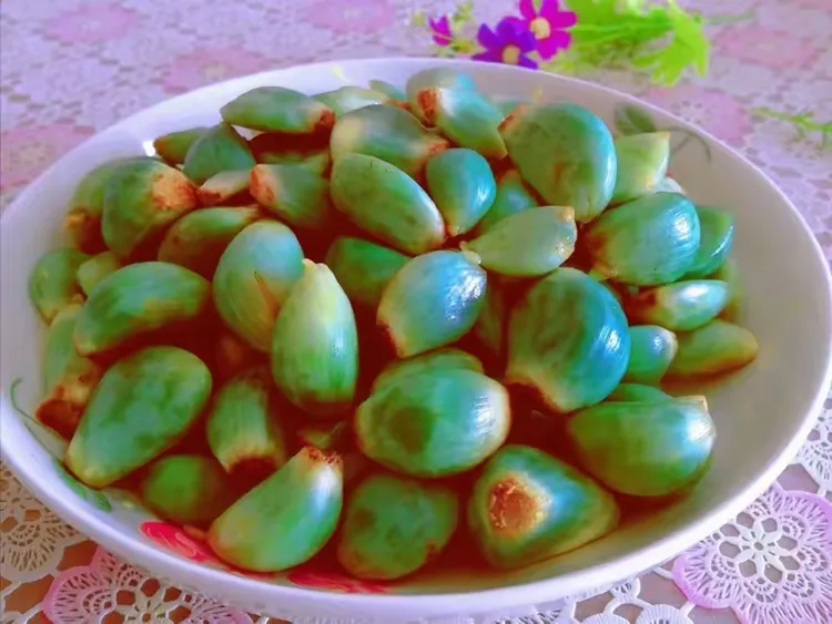 冬食记：腊八蒜腌制方法