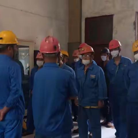 回一工段高峰班组NOX预警应急演练