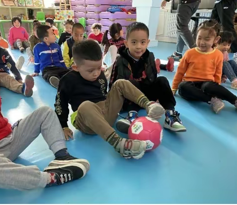 【亲子运动】疫情宅家和孩子一起做轻松又好玩的运动，增上，增强免疫力