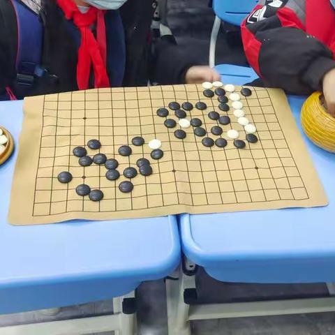 乐在棋中，棋乐无穷——列东小学围棋社团