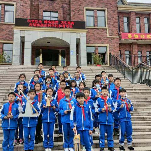 小小投掷器,智博科技梦——湖南师大思沁新化实验学校小学部五年级投掷器比赛