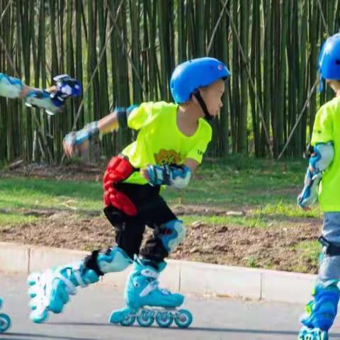 飞影轮滑：春季报班活动火爆进行中………