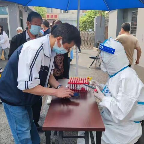 紧急响应，共筑屏障--花园路街道玉兰园社区开展全员核酸检测