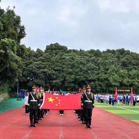 [22级电商3班]校运动会篮球比赛