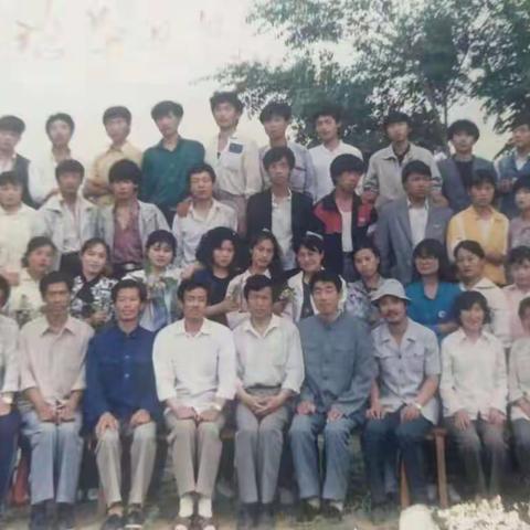 职业高中美术班师生剪影