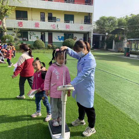 杨陵区揉谷卫生院组织开展幼儿园幼儿健康体检活动