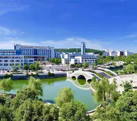 回首2022 我来总结--学前教育2201班李雯