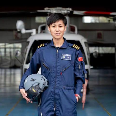 最美的三位飞行女机长，是谁？