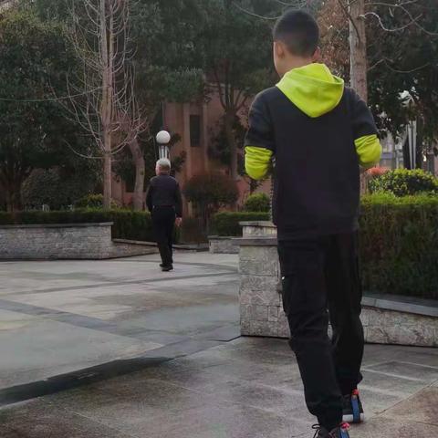 少年学雷锋