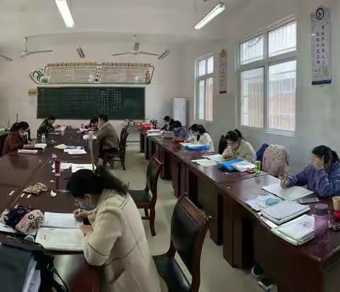 【阳春布德泽，丹心沃幼苗】淅川县二初中疫期月考