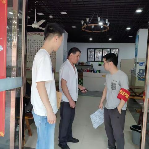 拧紧“安全阀”  筑牢“生命线”——江滨社区持续开展消防安全排查