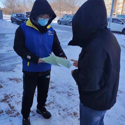 医保惠民，惠及群众健康-网格员助力医保宣传