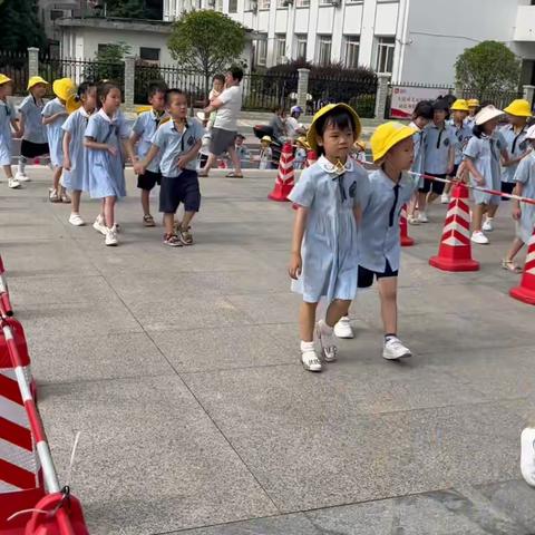 幼小衔接 共育花开