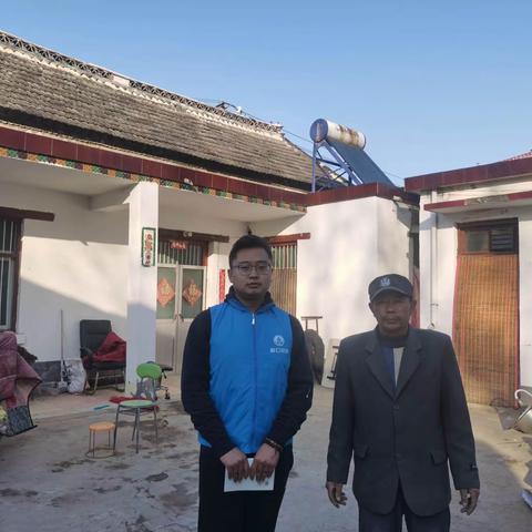 天寒人心暖，慰问贫困家庭