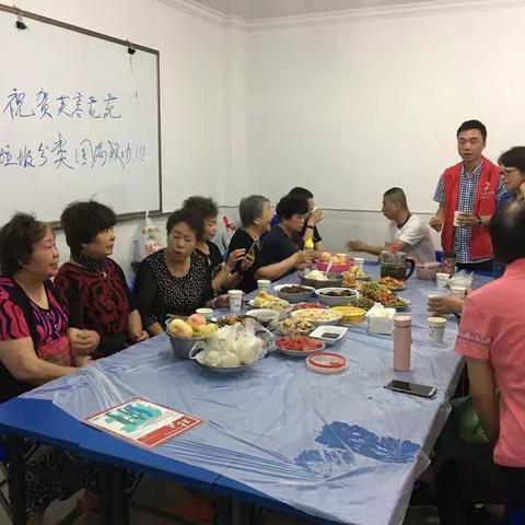 社区烹饪哪家强 芙蓉花苑来报道