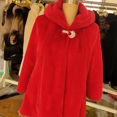 庆阳市庆城县 旧貂皮大衣上门回收价格是多少 常年高价上门回收二手貂皮大衣