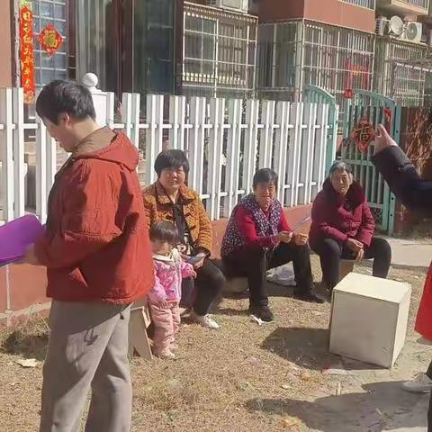 桐乡街道韩陵寨村开展未成年人保护活动