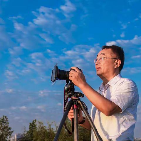 徐州市摄影家协会生态鸟类摄影委员会主任刘苏摄影作品展