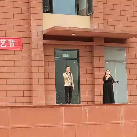 展现艺术魅力动人活力四射意气风发的职教活动--来自重庆市綦江职业技术学校（新校区）体艺节